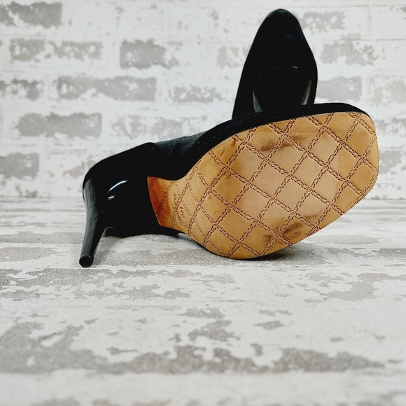 NEW L.A.M.B.Black Leather Stripe Detail Slip On High Stiletto Heels E734 - Picture 8 of 13